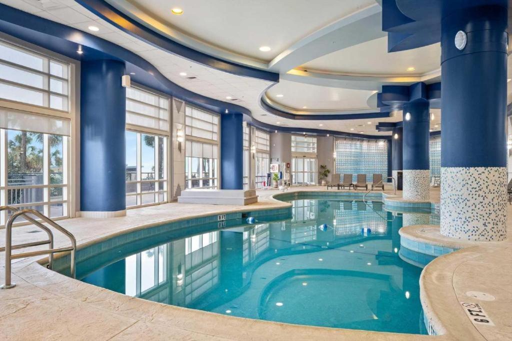 Vacation In Comfort And Luxury - 3 Bedroom Direct Oceanfront - Wyndham Ocean Walk Resort 2425 Daytona Beach Exteriör bild