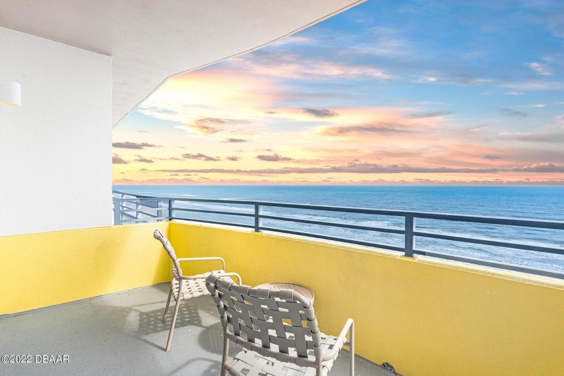 Vacation In Comfort And Luxury - 3 Bedroom Direct Oceanfront - Wyndham Ocean Walk Resort 2425 Daytona Beach Exteriör bild